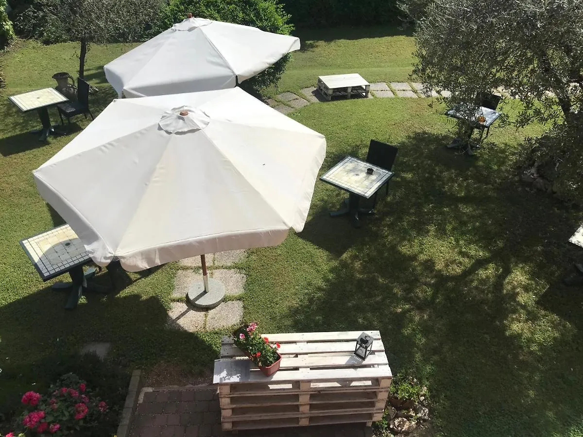 Bed And Breakfast D&D Cardano Al Campo Bed & Breakfast